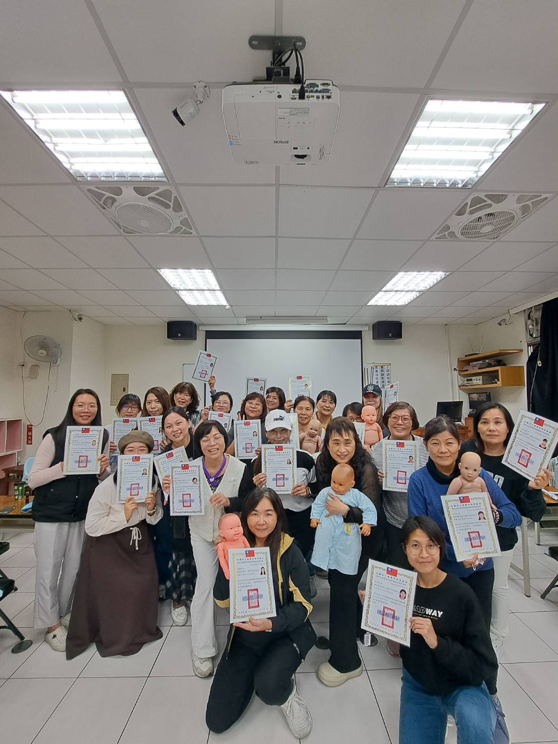 114.12.6嬰幼兒按摩課程